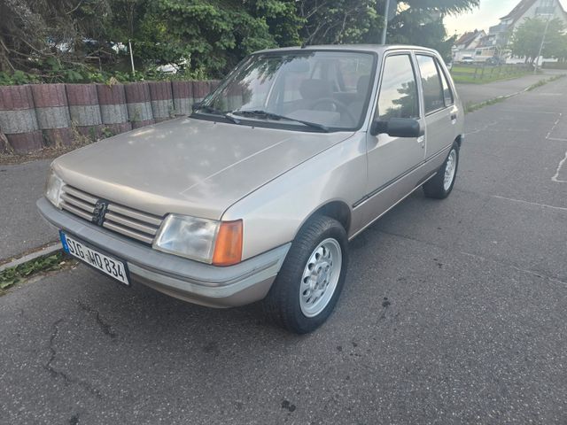 Peugeot 205 GTI Automatik  "Tüv+ZR neu + H-Zulassung "