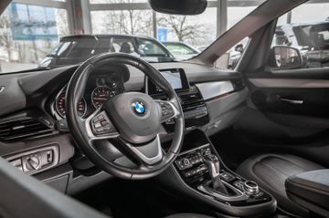 Bild 14 BMW 225 Active Tourer Plug in WR Navi