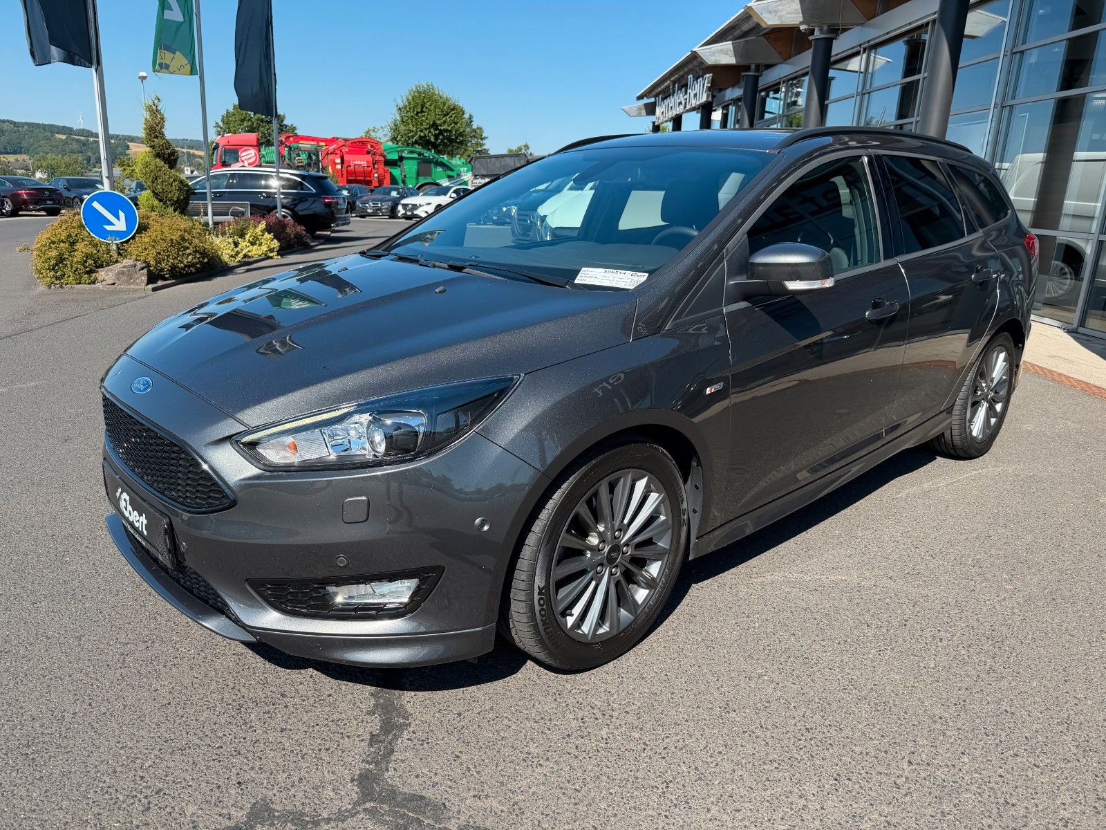 Fahrzeugabbildung Ford Focus Turnier ST+SportfahrW+BiXenon+Alcantara