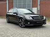 Mercedes-Benz C 180  T-Modell C 180 T CGI BlueEfficiency - Mercedes-Benz C-Klasse aus 2011: T Modell