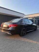 Mercedes-Benz E 500 4MATIC AMG Paket  - Mercedes-Benz E-Klasse: AMG Paket