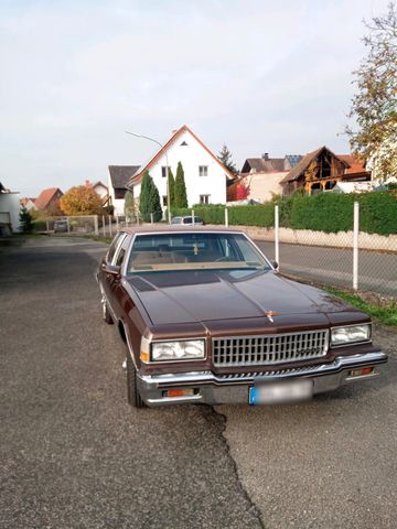 Chevrolet Caprice Classic Brougham 5.0 V8 ...