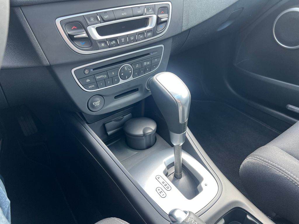 Renault Megane III Coupe Automatik Xenon Neuwertig 755KM