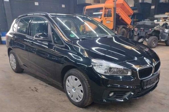 BMW 218i Active Tourer*LED*Navi*Sitzhzg*Klimaaut*