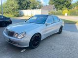 Mercedes-Benz Mercedes E 350 4Matic - Mercedes-Benz E 350 mit LPG-Antrieb