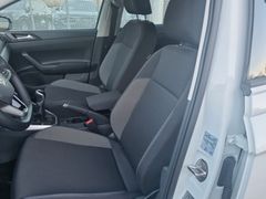Fahrzeugabbildung Volkswagen Polo 1.0 MPI Life APP DAB PDC