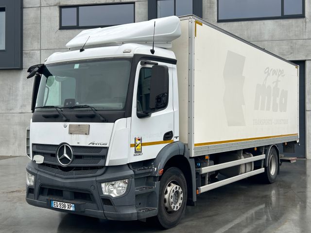 Mercedes-Benz Antos 1830 + BOX 7.7m + Tail Lift