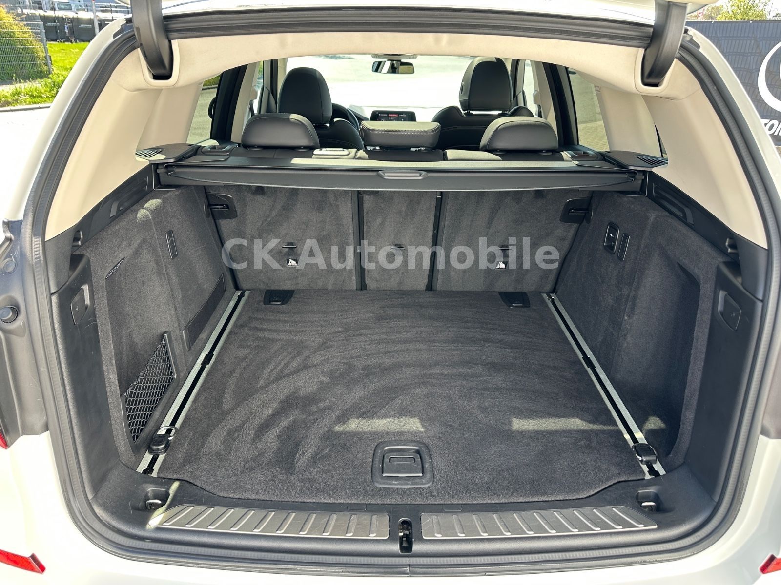 Fahrzeugabbildung BMW X3 xDrive20d Advantage/Navi/Head-Up/Pano/AHK