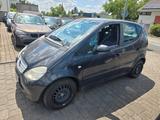Mercedes-Benz A 160 AVANTGARDE Lang Klima TLeder 2xFuZv - Mercedes-Benz A 160 aus 2000