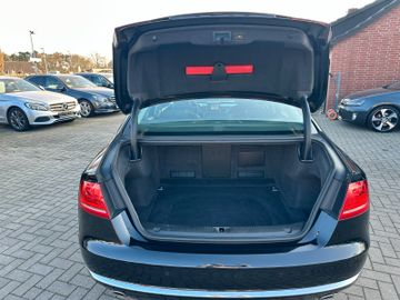 Audi A8 - 5