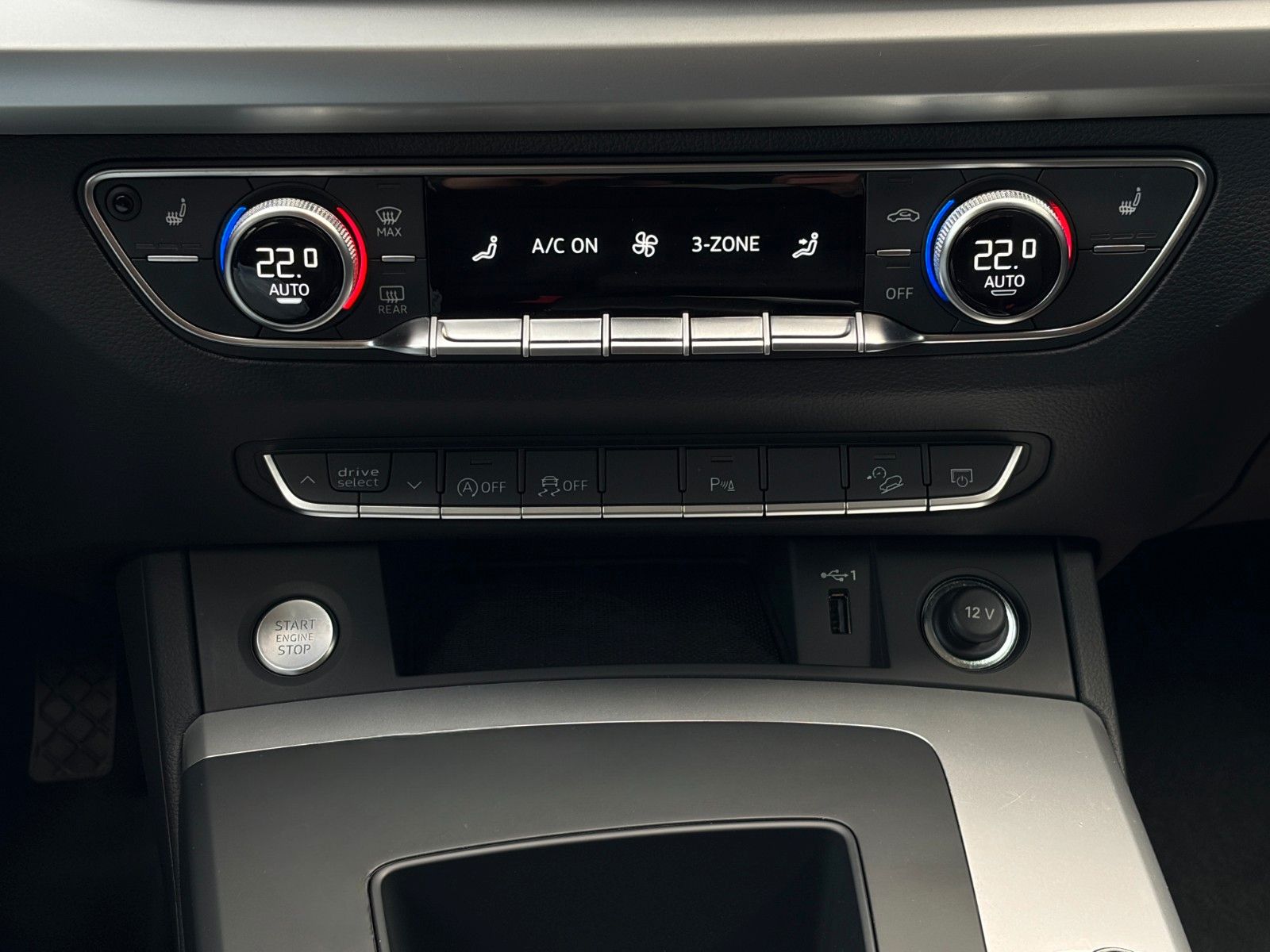 Fahrzeugabbildung Audi Q5 45 TFSI quattro S-line 3-Z.Klima Temp CAM VC