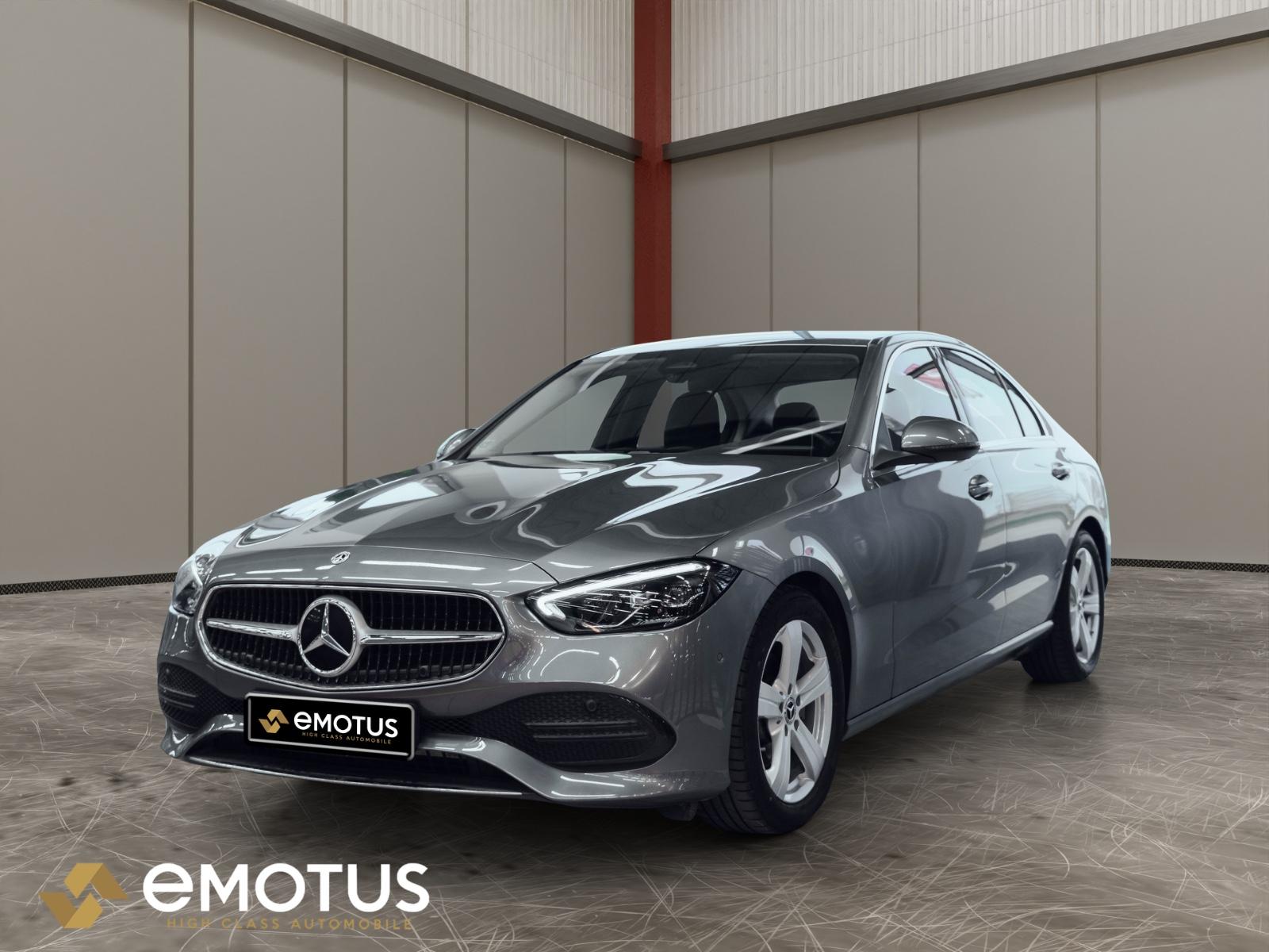 Mercedes-Benz C180°LED°KAM°TOTWINKEL°ST-HT°NAVI°RWD°