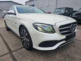 Mercedes-Benz E 300 de L Burmester, Multibeam.Kam.360 Massage - Hybrid (Diesel/Elektro): Limousine