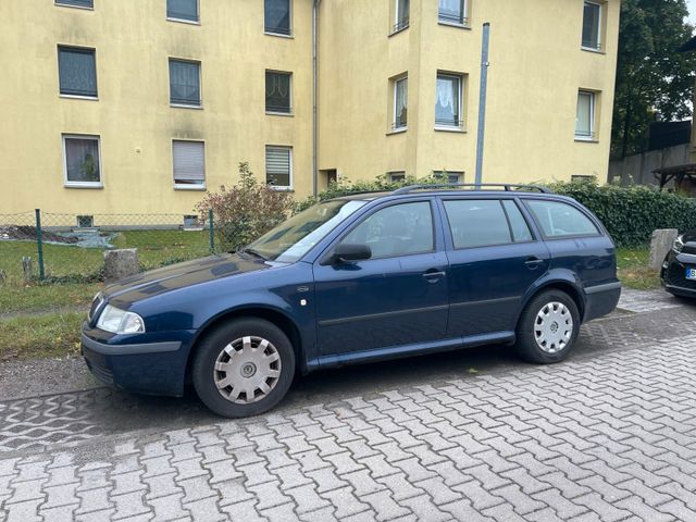 Skoda Octavia (2001) mit Defekten - Bastl...