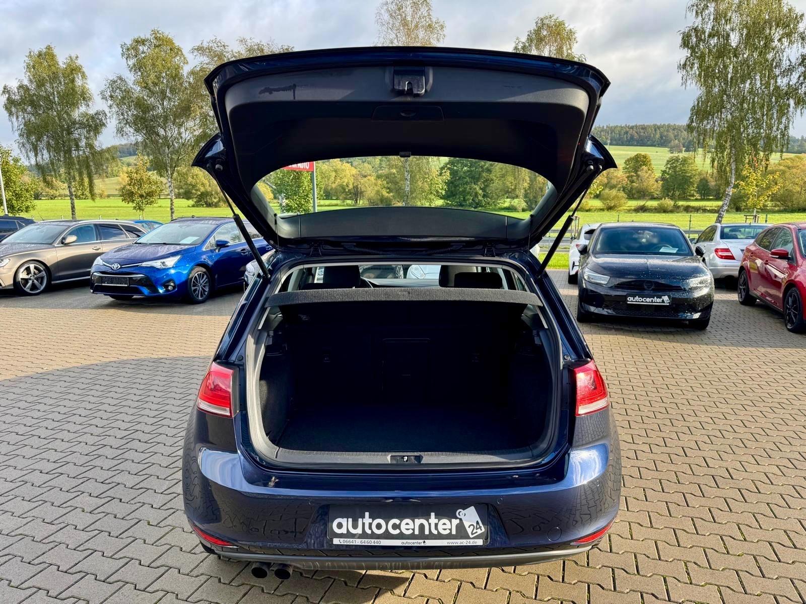 Volkswagen Golf VII Lim. Comfortline°1.Hand°Shz°PDC°