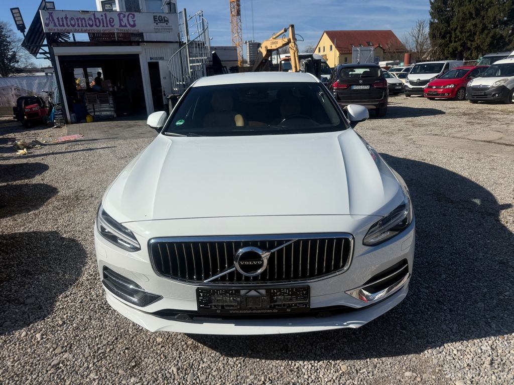Volvo S90