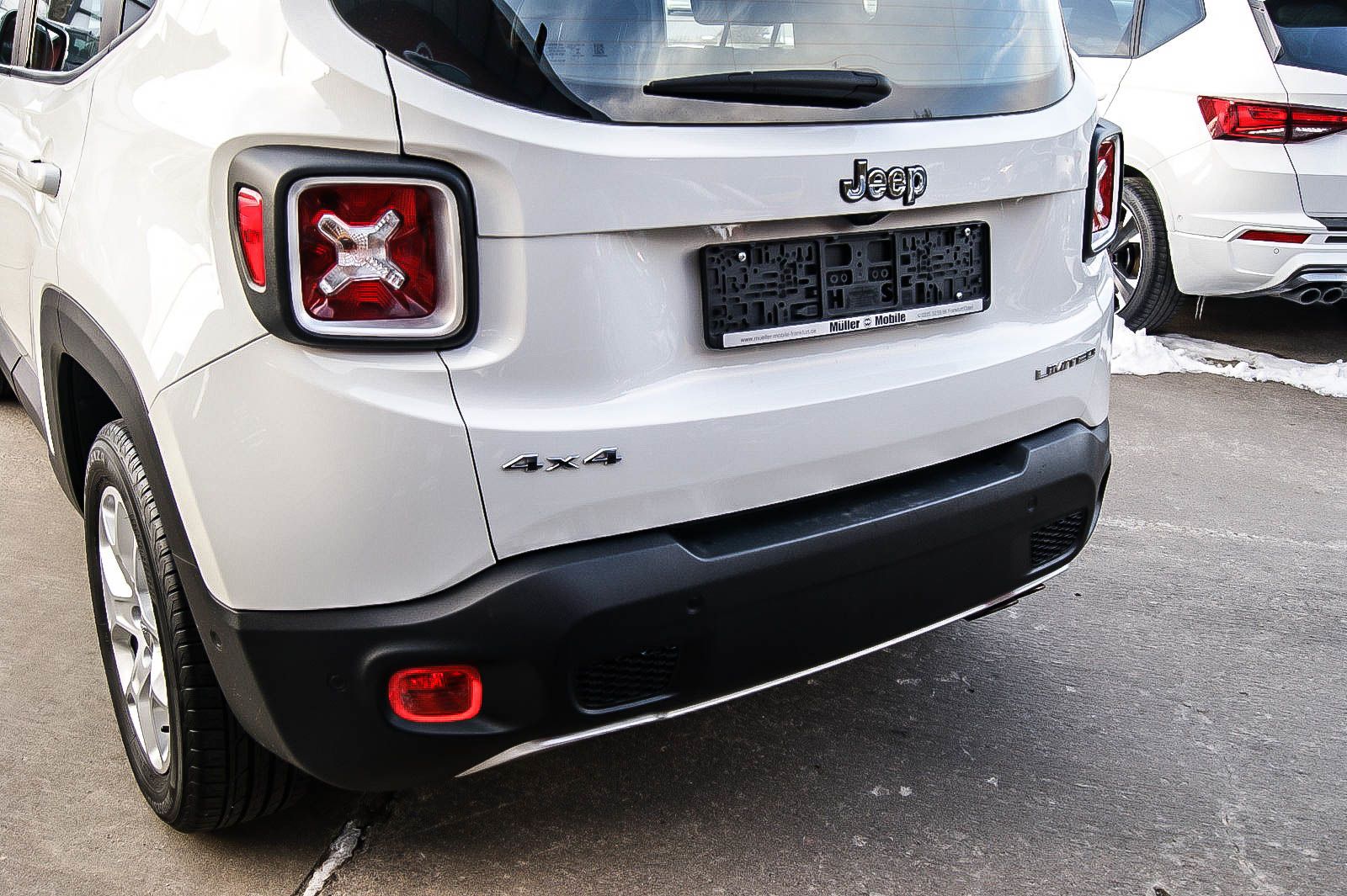 Fahrzeugabbildung Jeep Renegade Limited 4WD Auto LEDER NAVI KEYLESS PDC