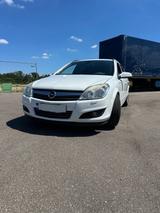 Opel Astra H Caravan OPC line - Opel Astra aus 2010: Opc
