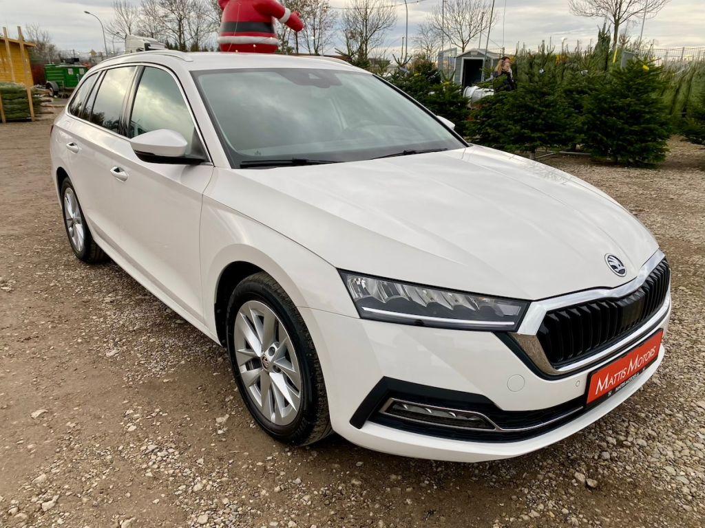 Skoda Octavia Combi 2.0 TDI Style AAC NAVI LED HEAD UP