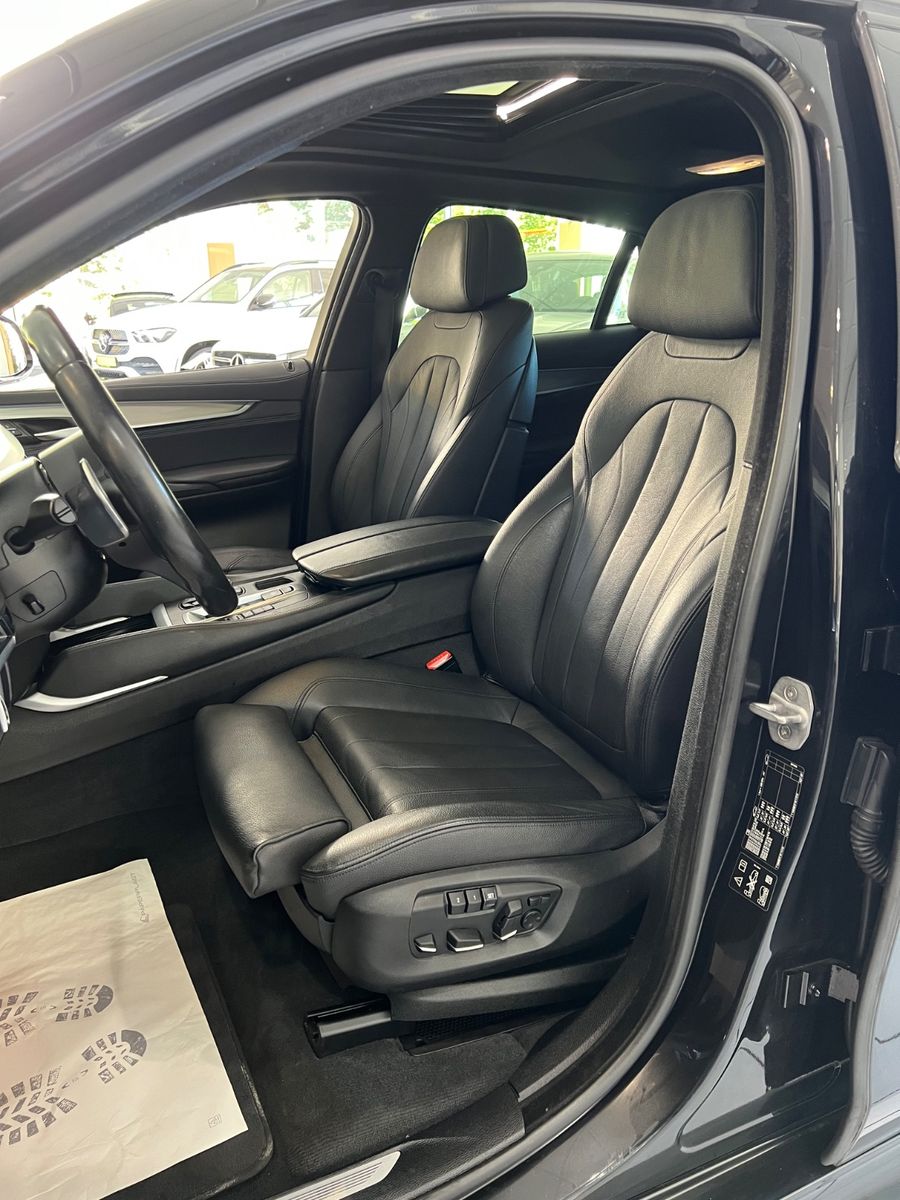Fahrzeugabbildung BMW X6 xDrive 30 d M Sport Paket *4xSitzh*Head-Up*