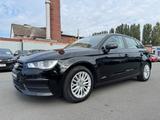 Audi A3 Sportback *AMBIENTE*NAVI*PDC*SITZH*S TRONIC - Audi A3 mit Benzin-Antrieb: Ambiente