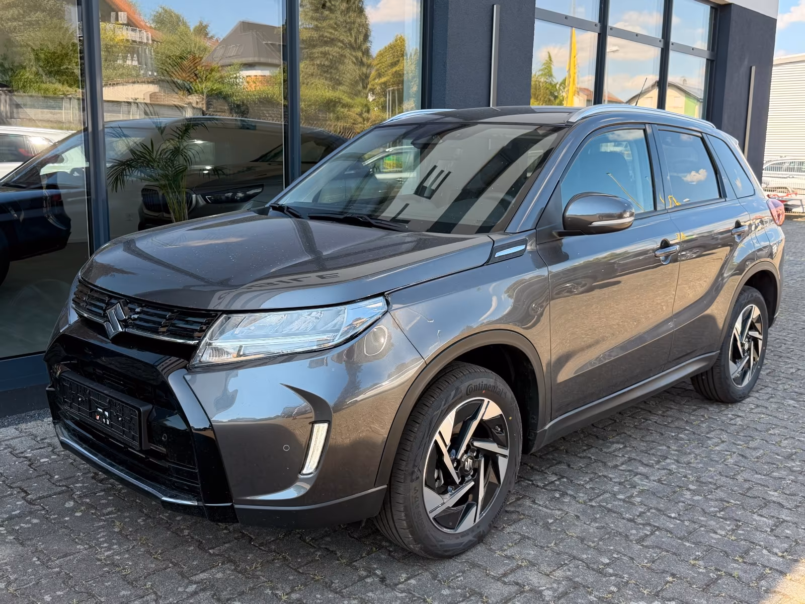 Suzuki VITARA 1.4 Hybrid Comfort+  Wildschaden!