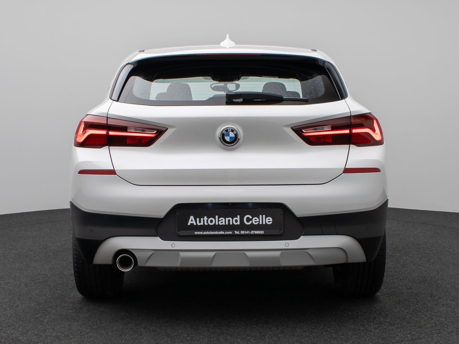Fahrzeugabbildung BMW X2 sD18i Panorama Kamera DAB HiFi Komfort MSport
