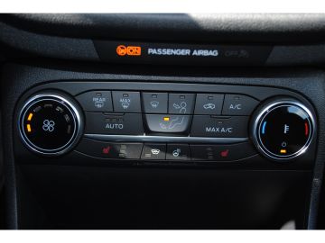 Fahrzeugabbildung Ford Fiesta 1.0 ST-Line + FACELIFT+ AUTOMATIK+ACC+LED