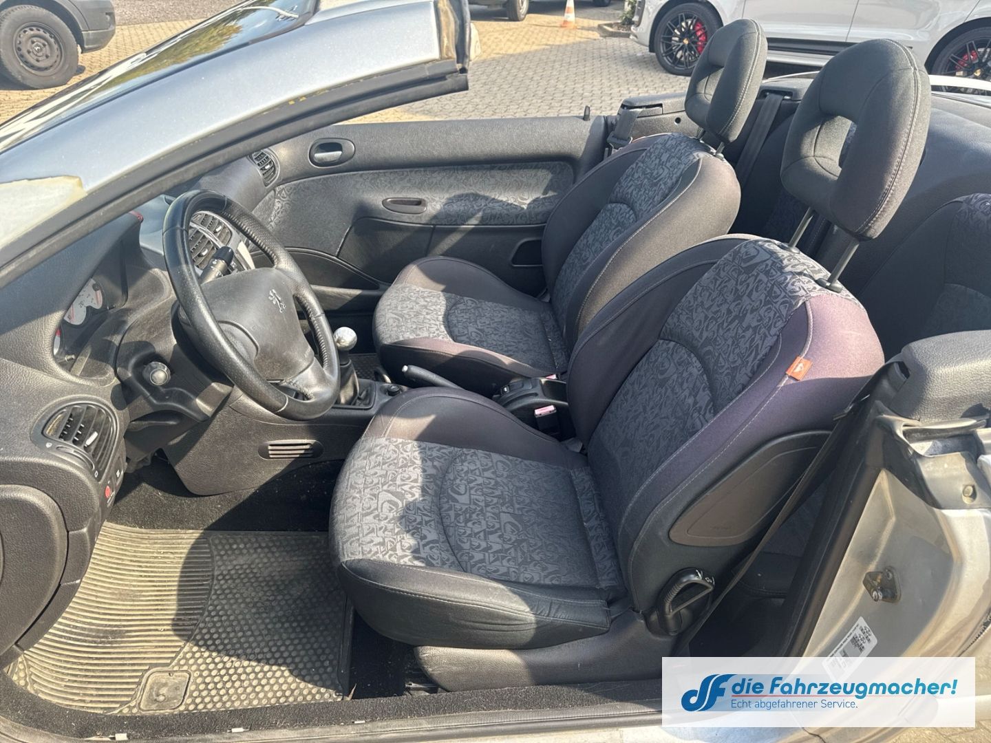 Fahrzeugabbildung Peugeot 206 Cabriolet CC Quiksilver El. Verdeck *EXPORT