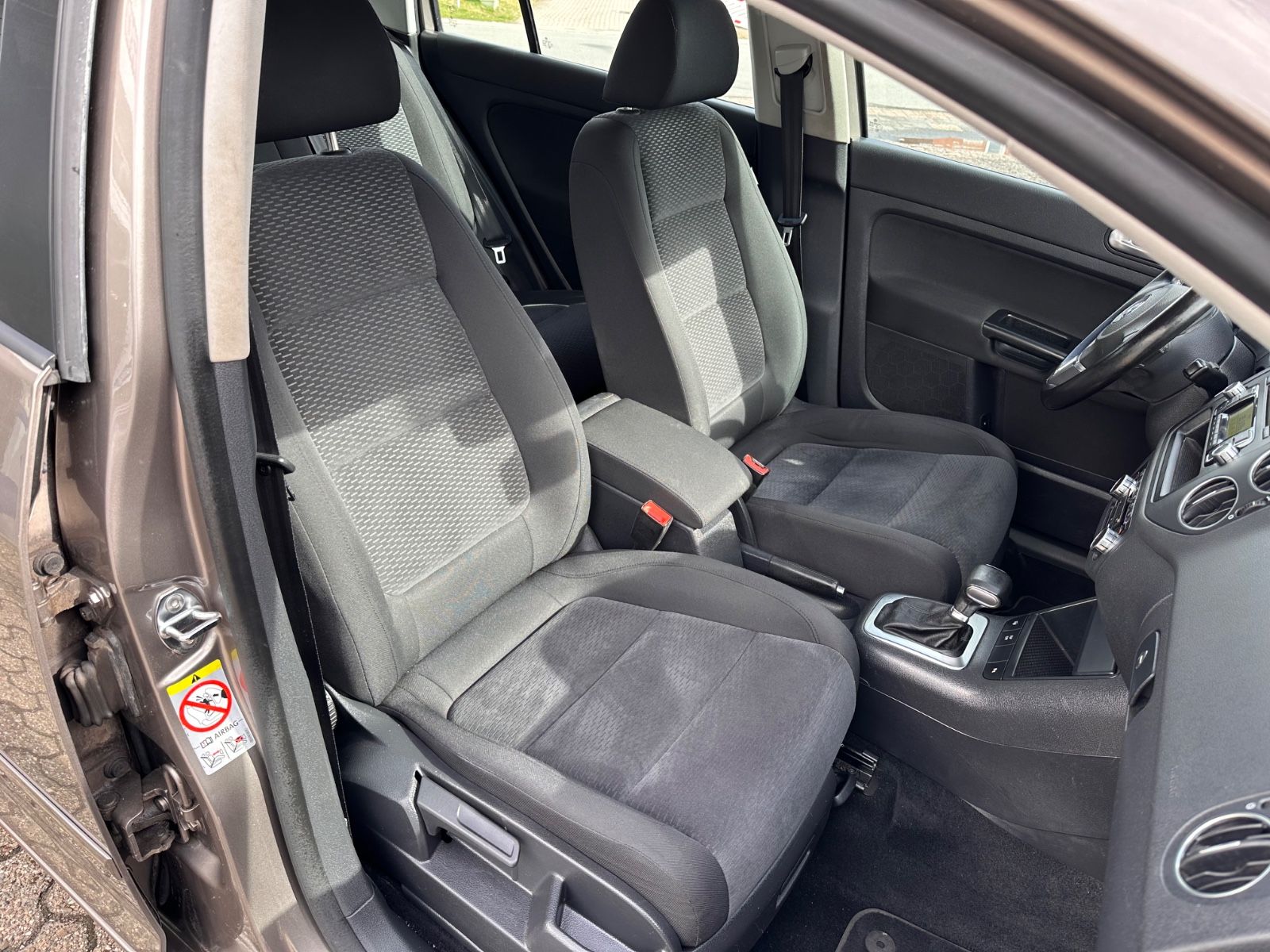 Fahrzeugabbildung Volkswagen Golf Plus 1.4 TSI DSG Comfortline AHK/PDC/GJR