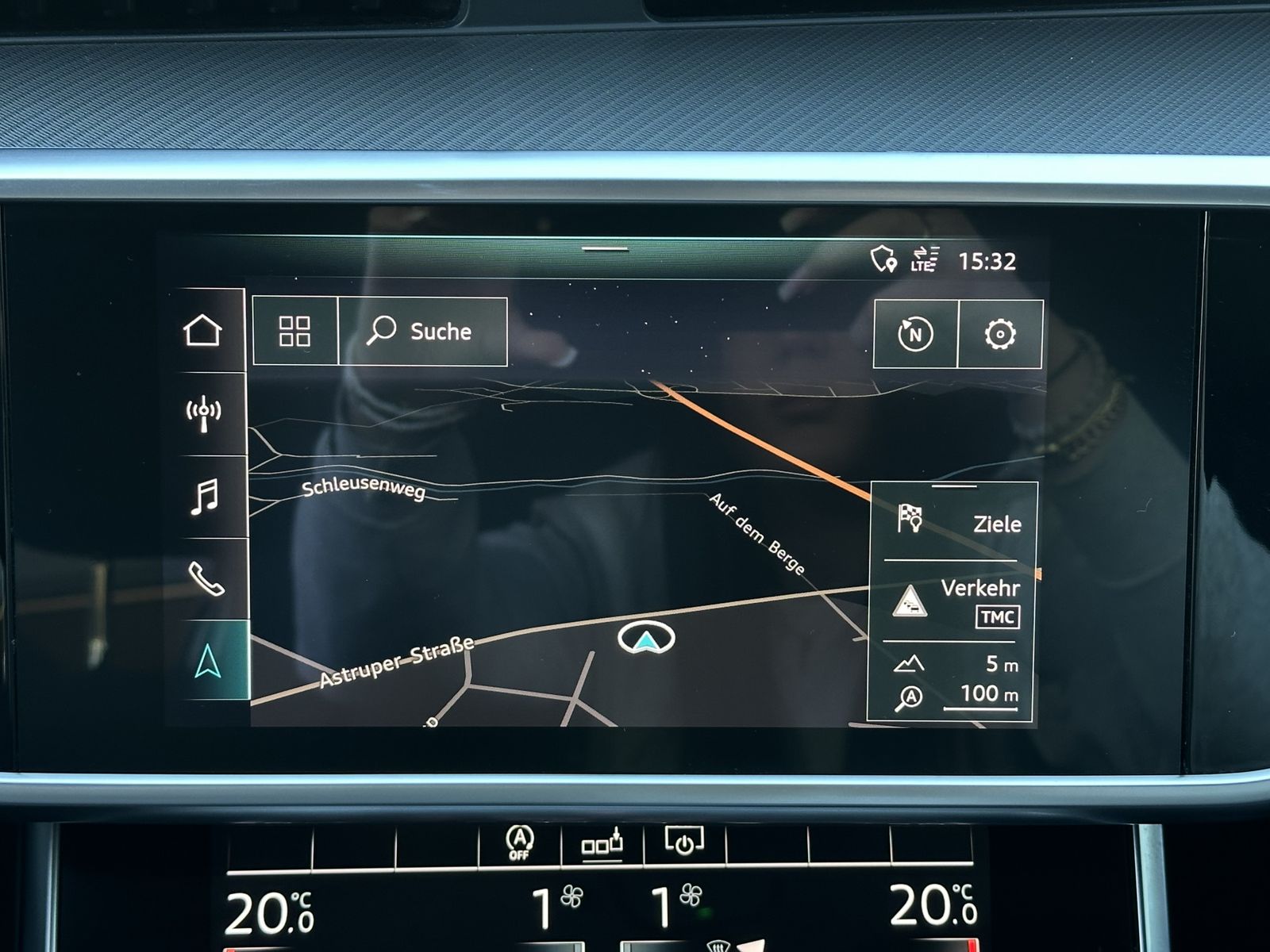 Fahrzeugabbildung Audi A6 Avant 40 TDI Qu Sport NAV+LED+AHK+KAMERA+PANO