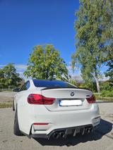 BMW M4 Coupé M4 - weiße BMW M4