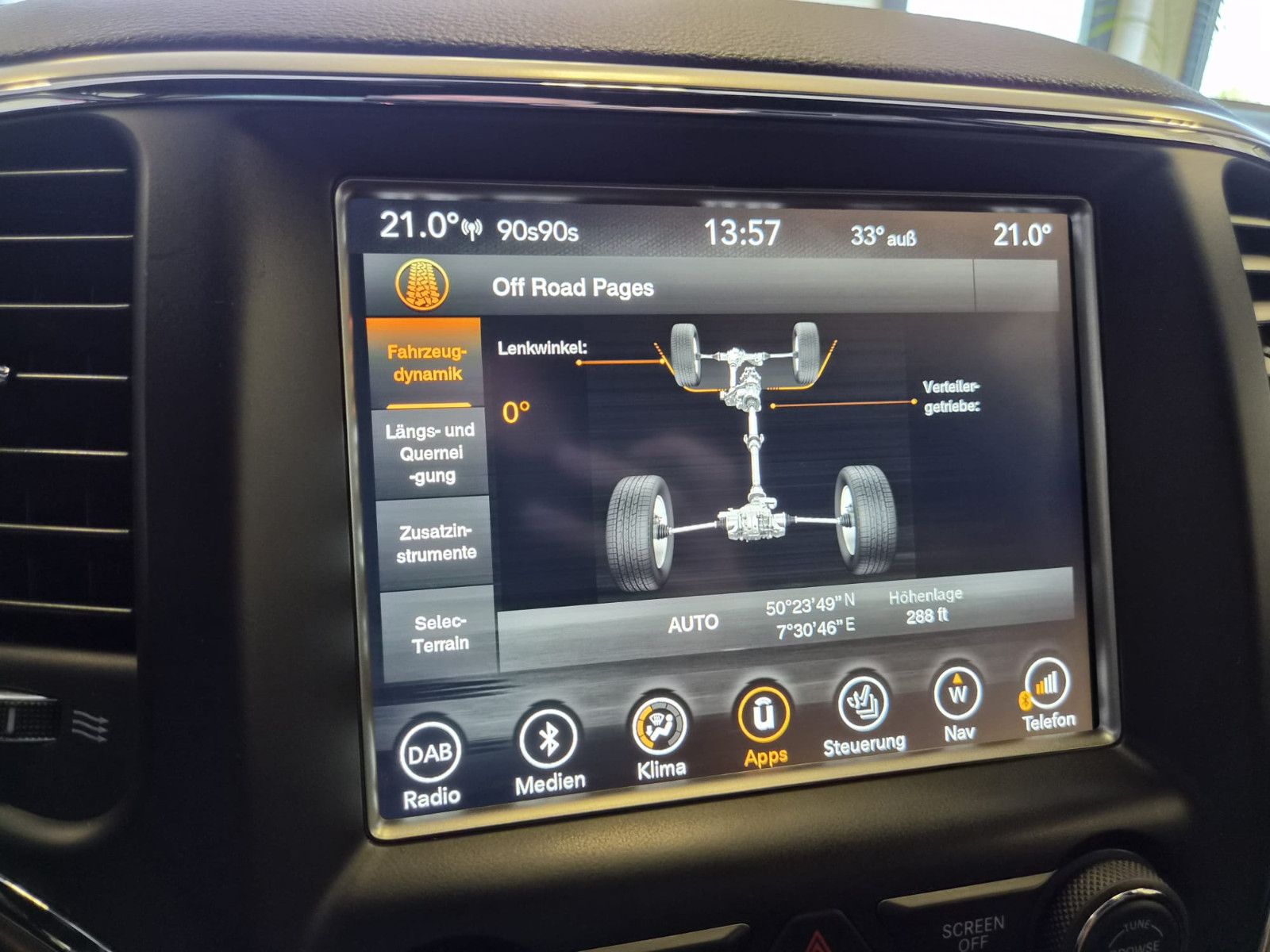 Fahrzeugabbildung Jeep Grand Cherokee 3.0 CRD Limited / 3,5t AHK /