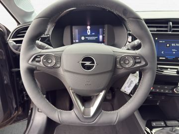 Fotografie des Opel Corsa F Kamera LED Sitzheizung Allwetterreifen