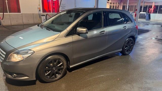 Mercedes-Benz B 180 B B 180