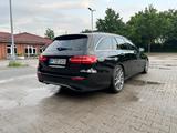 Mercedes-Benz E 350d T AMG Line Autom. AMG Line - gebrauchte Mercedes-Benz E 350 aus dem Jahr 2017