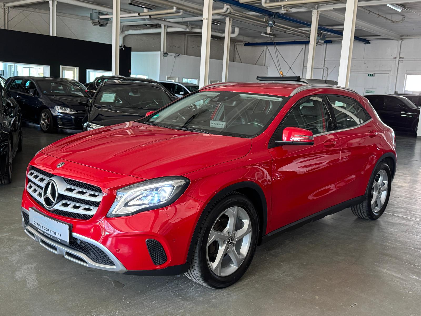 Mercedes-Benz GLA 200 7G-DCT SPORTPAKET URBAN NAVI LED KAMERA