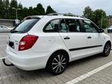 Skoda Fabia Combi 1.4l, 8-fachBereift,Anhängerkupplung - Skoda Fabia Gebrauchtwagen in Mönchengladbach
