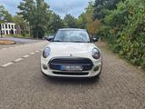 MINI Cooper + Navi + 8-fach bereift + Extras - MINI MINI Gebrauchtwagen in Düsseldorf