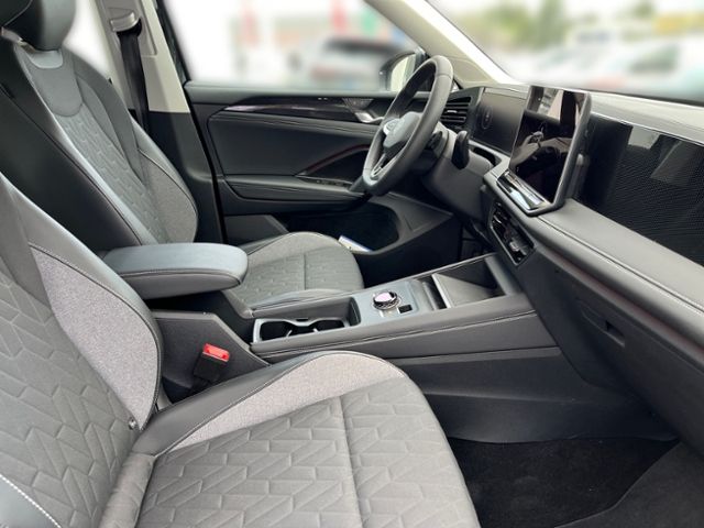 Fahrzeugabbildung Volkswagen Tiguan 2.0 TDI DSG GOAL AHK NAVI KAMERA GJR STHZ