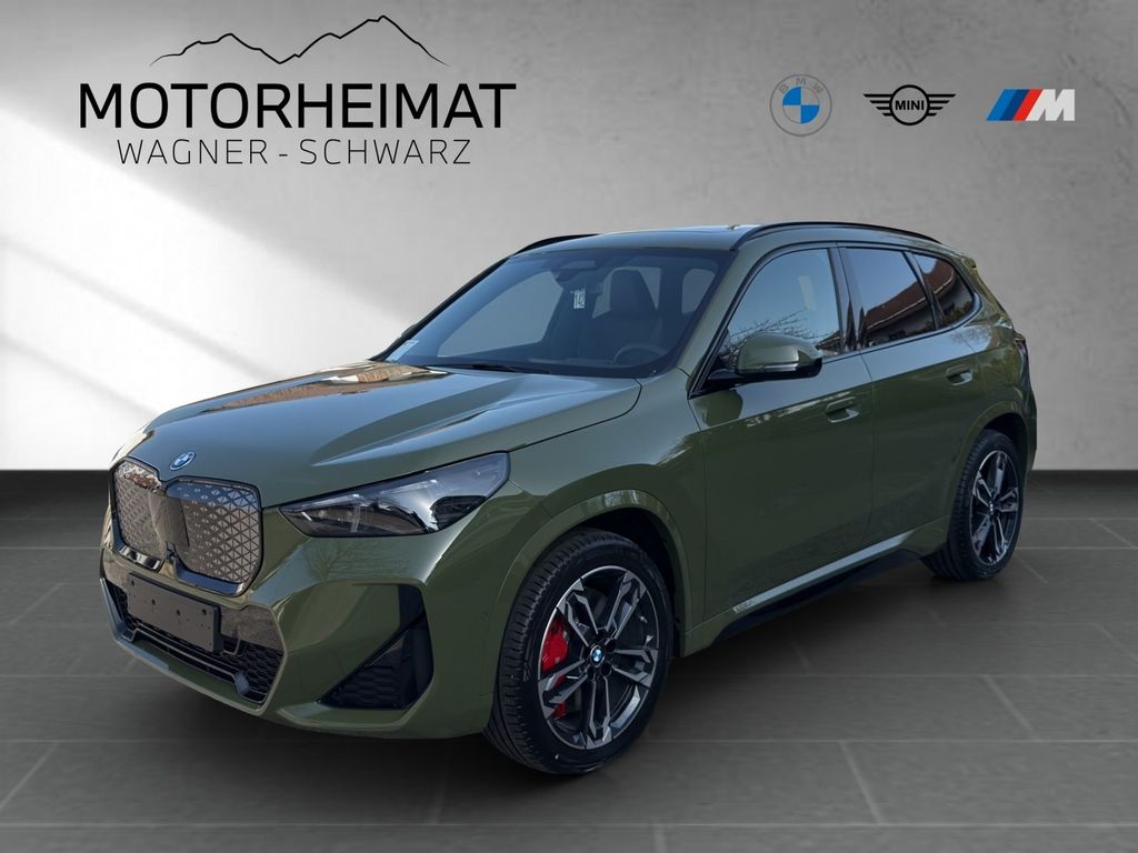 BMW iX1