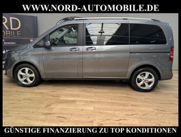 Mercedes V 220 - 8