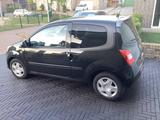 Renault Twingo Rip Curl dCi 85 eco2 Rip Curl - Renault Twingo mit Diesel-Antrieb