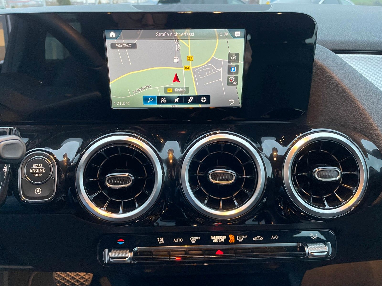 Fahrzeugabbildung Mercedes-Benz B 200 d R-Kamera+AHK+DISTR+LED+Carplay+DAB