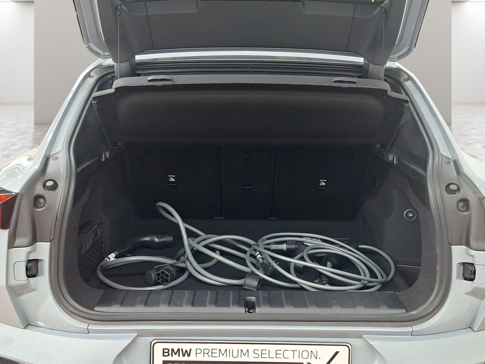 BMW iX2 - Bild 11