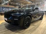 BMW X6 M50i/Sky Lounge/Carbon/M-Sport - BMW X6 M50 aus 2020