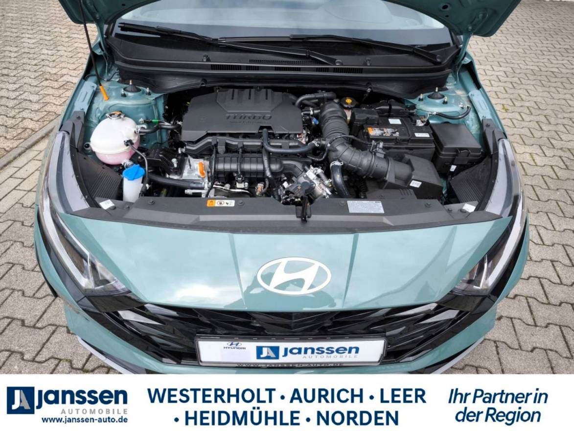 Fahrzeugabbildung Hyundai i20 Select Funktionspaket PDC Navi Rückfahrkamer