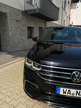 Volkswagen Tiguan 2.0 TDI DSG R-Line /Großes Navi/ 20Zoll - : Geländewagen, Grosse