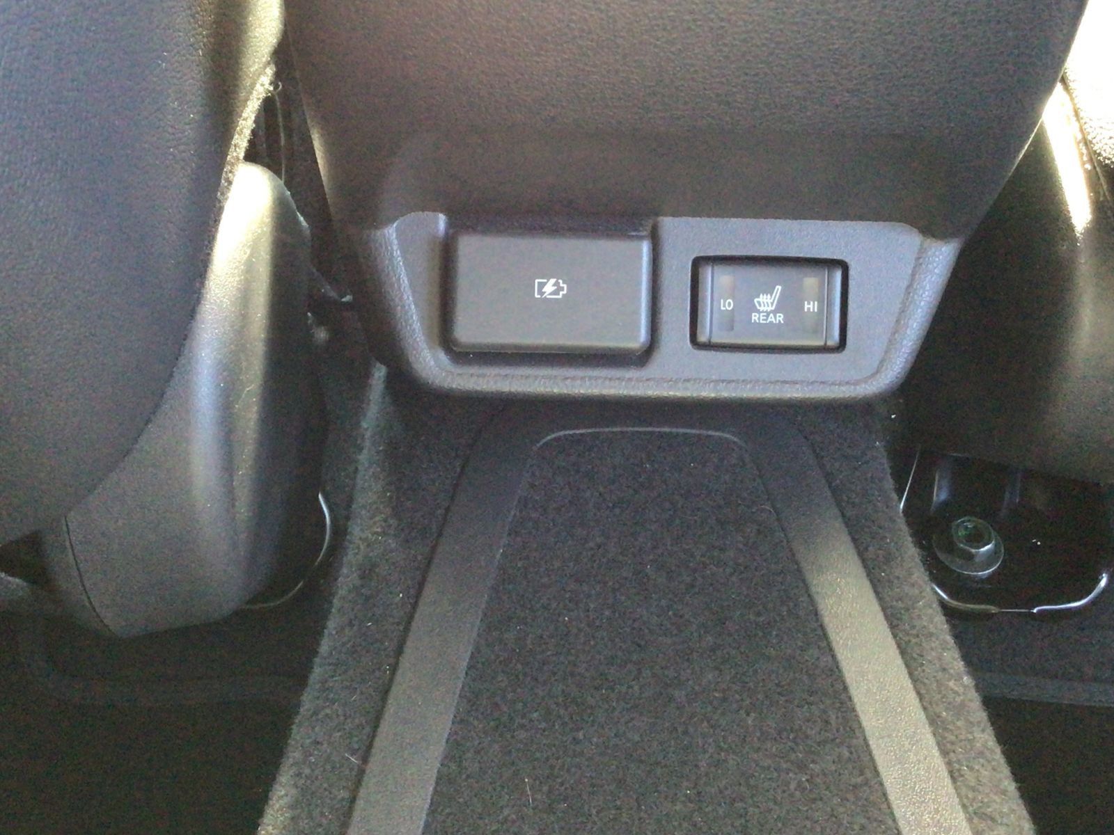 Fahrzeugabbildung Nissan Leaf 59 kWh Direktantrieb - e+ Tekna - 2Farben