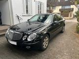 Mercedes-Benz E 280 ELEGANCE Elegance - Mercedes-Benz E 280: Elegance
